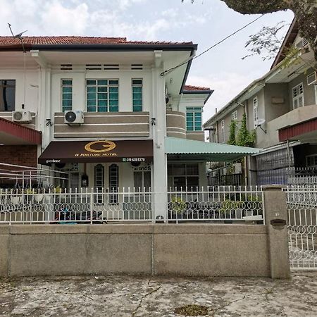 G Fortune Guest House Victoria Green George Town Esterno foto